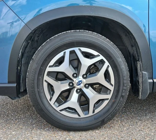 Used 2024 Blue Subaru Premium image 21