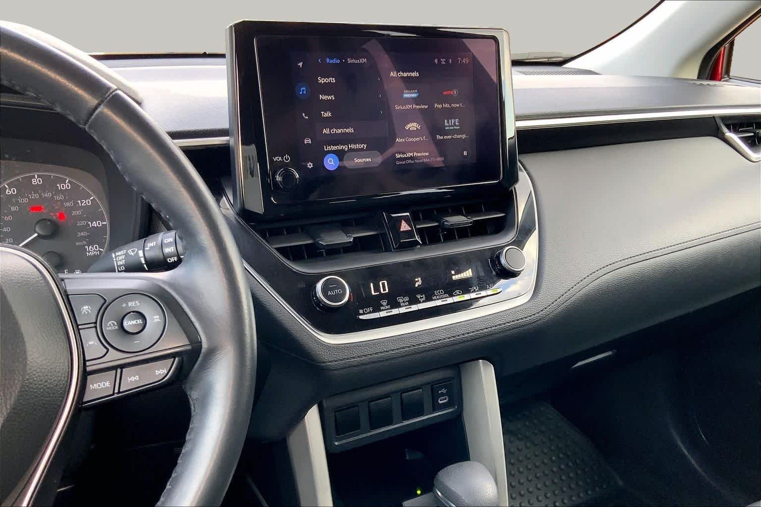 2024 Toyota Corolla Cross LE - Photo 7