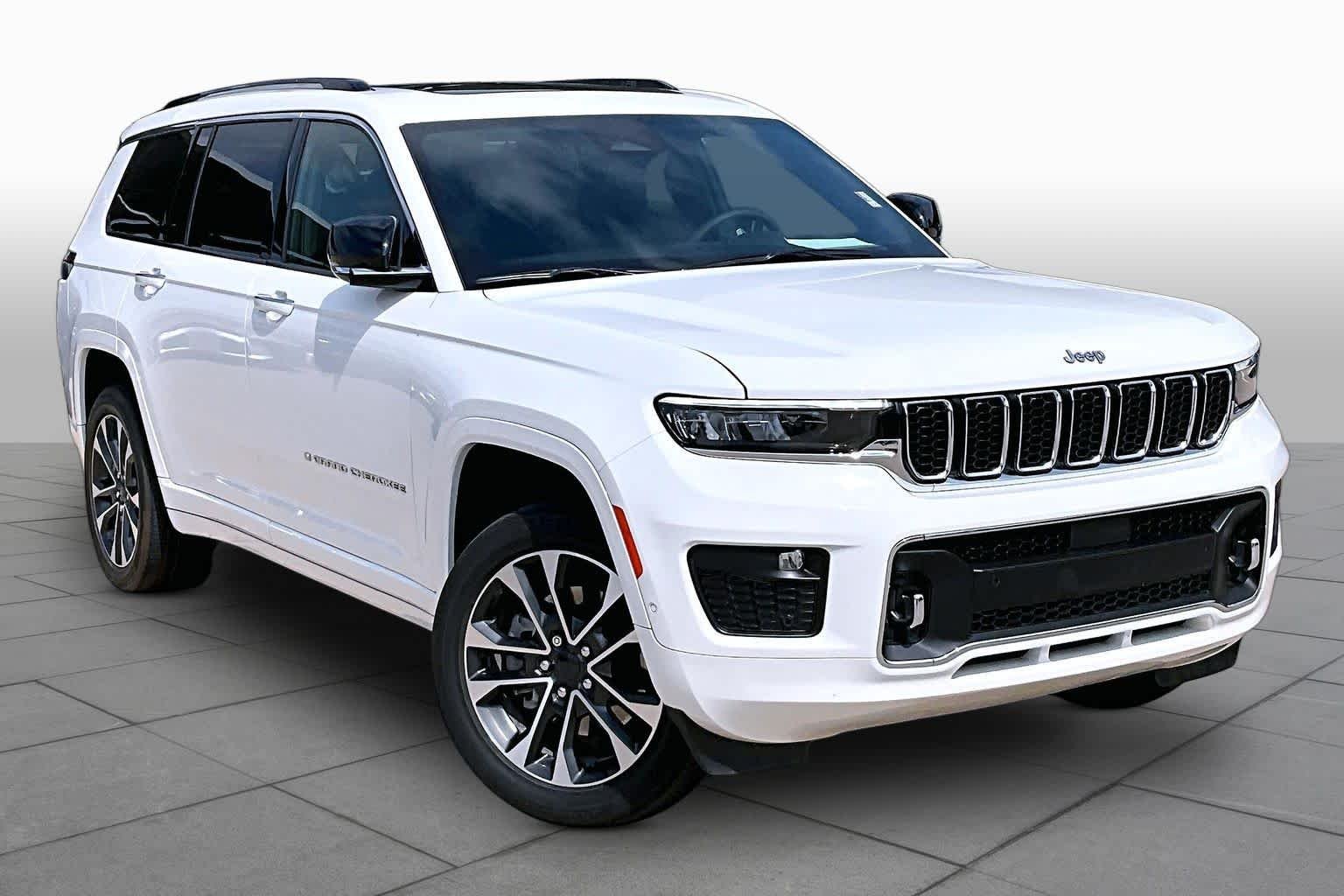 Used 2023 Bright White Clearcoat Jeep Overland image 3