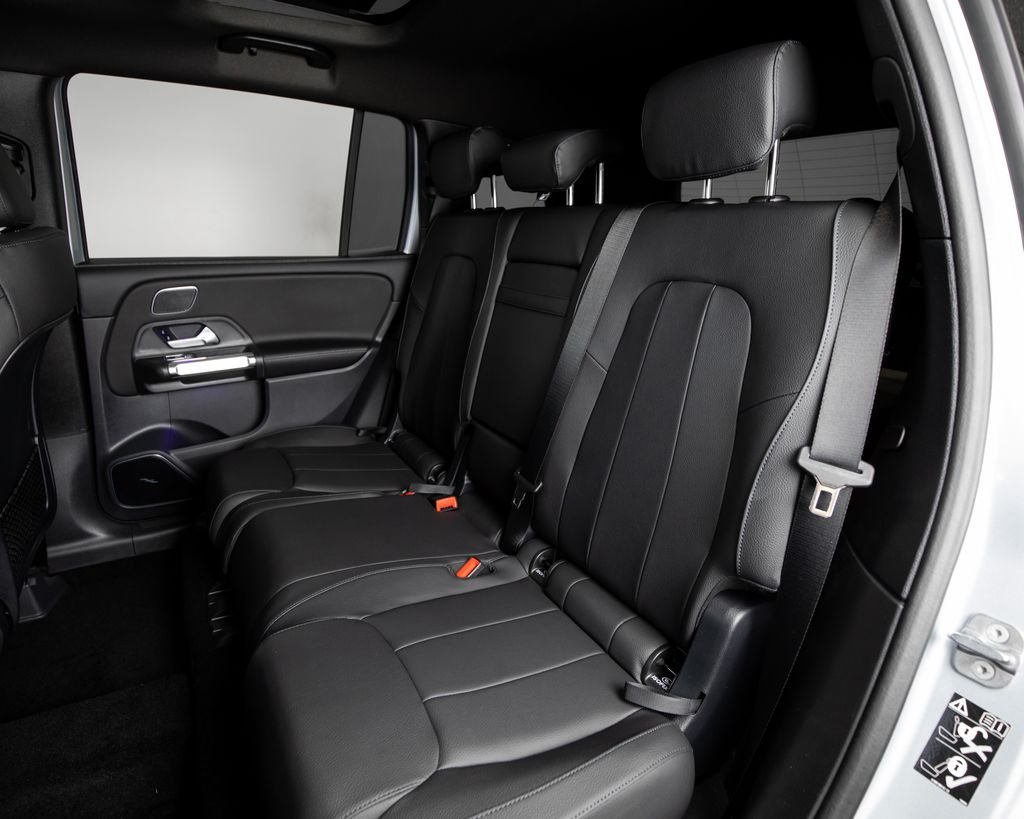 New 2026 Cirrus Silver Metallic Mercedes-Benz GLB 250 image 9