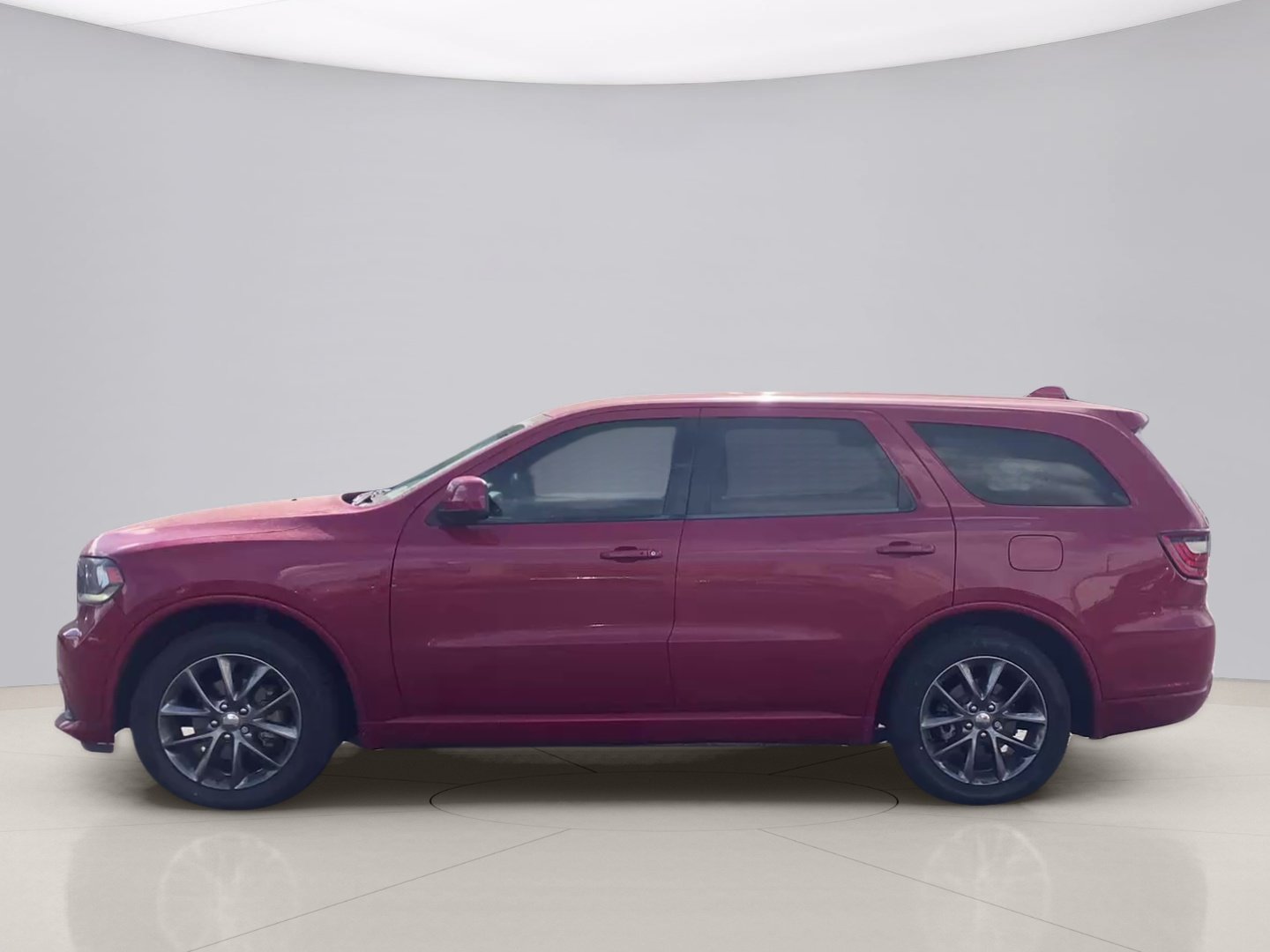 Used 2016 Red Dodge SXT image 2