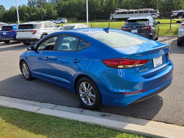 Used 2017 Blue Hyundai SE image 8