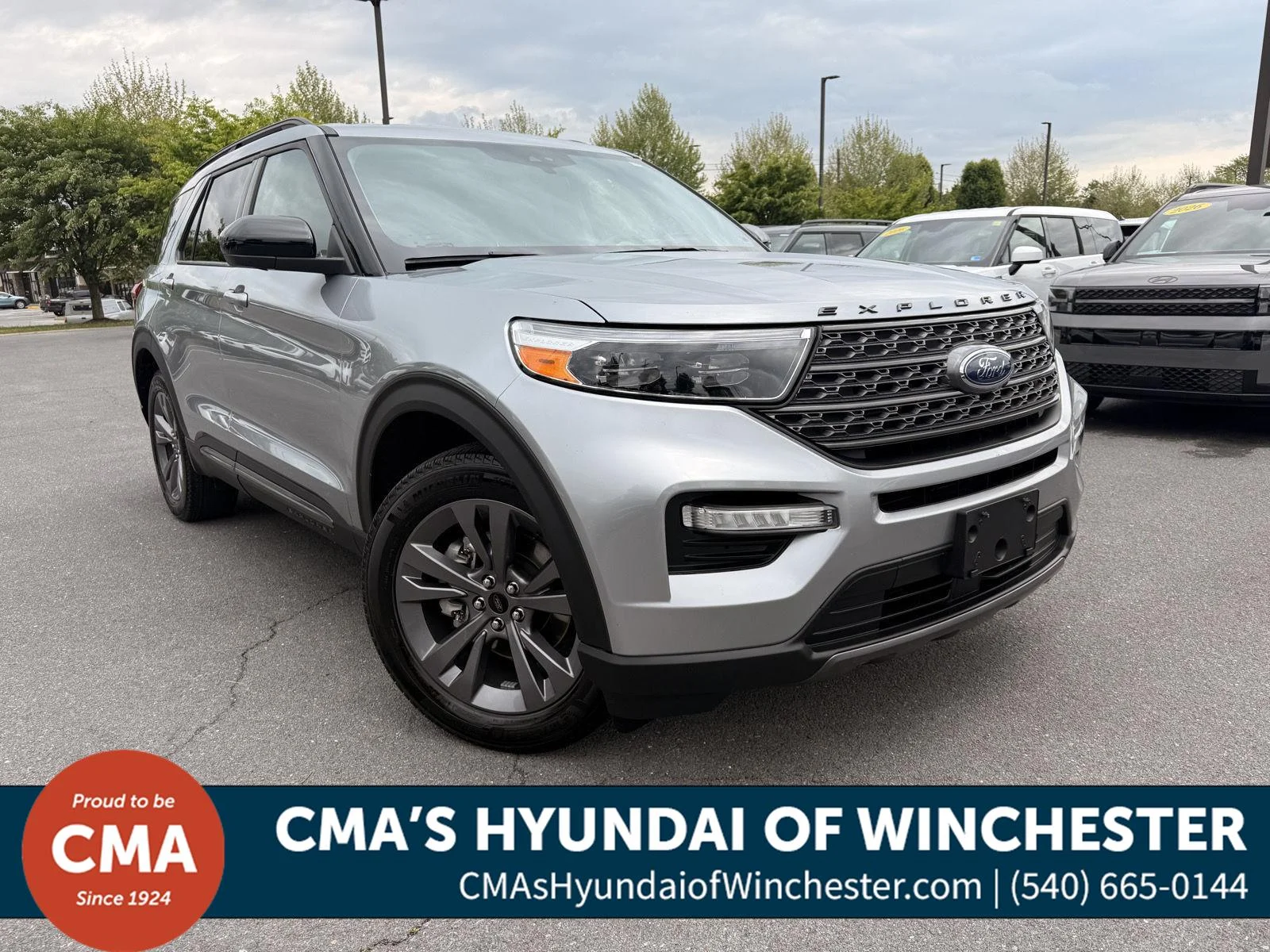 2022 Ford Explorer XLT 4WD's photo