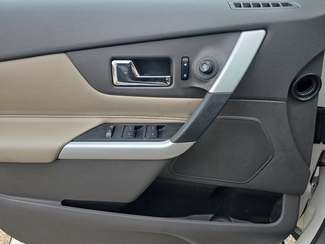Used 2013 White Ford SEL image 18