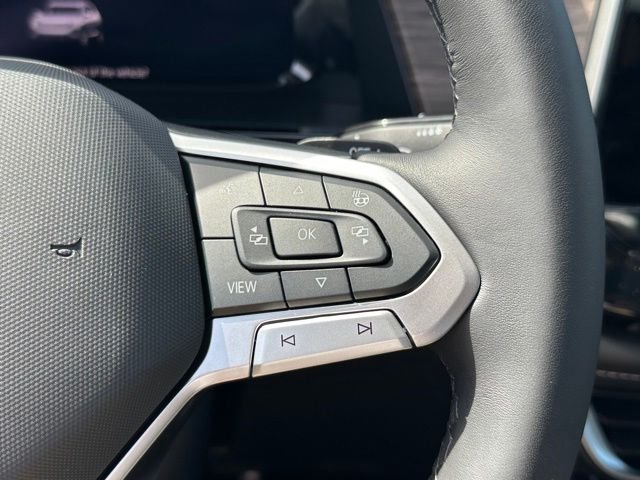 New 2026 Deep Black Pearl Volkswagen 2.0T SEL Premium R-Line image 40
