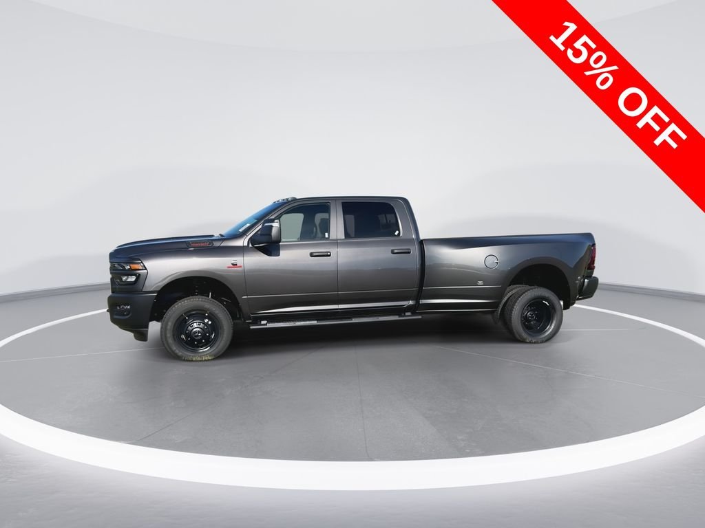 2026 RAM 3500 Tradesman - Photo 4