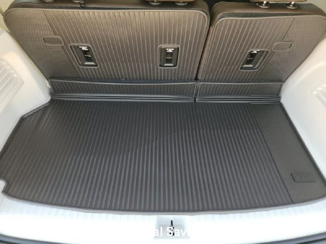 2027 GMC Acadia Denali - Photo 25