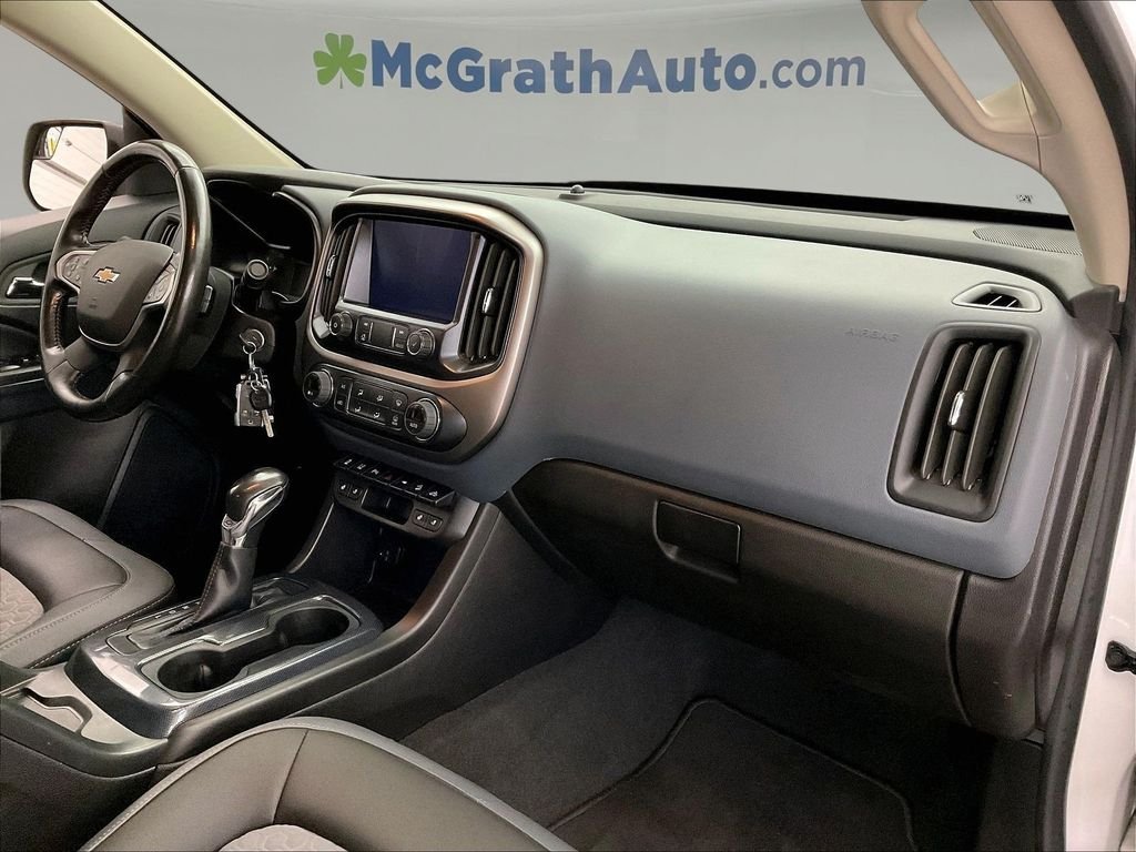 Used 2022 White Chevrolet Z71 image 21