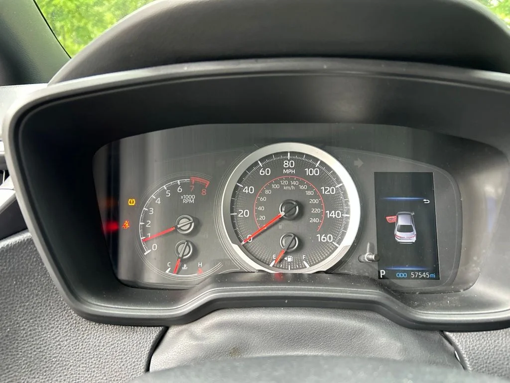 Used 2022 White Toyota SE image 18