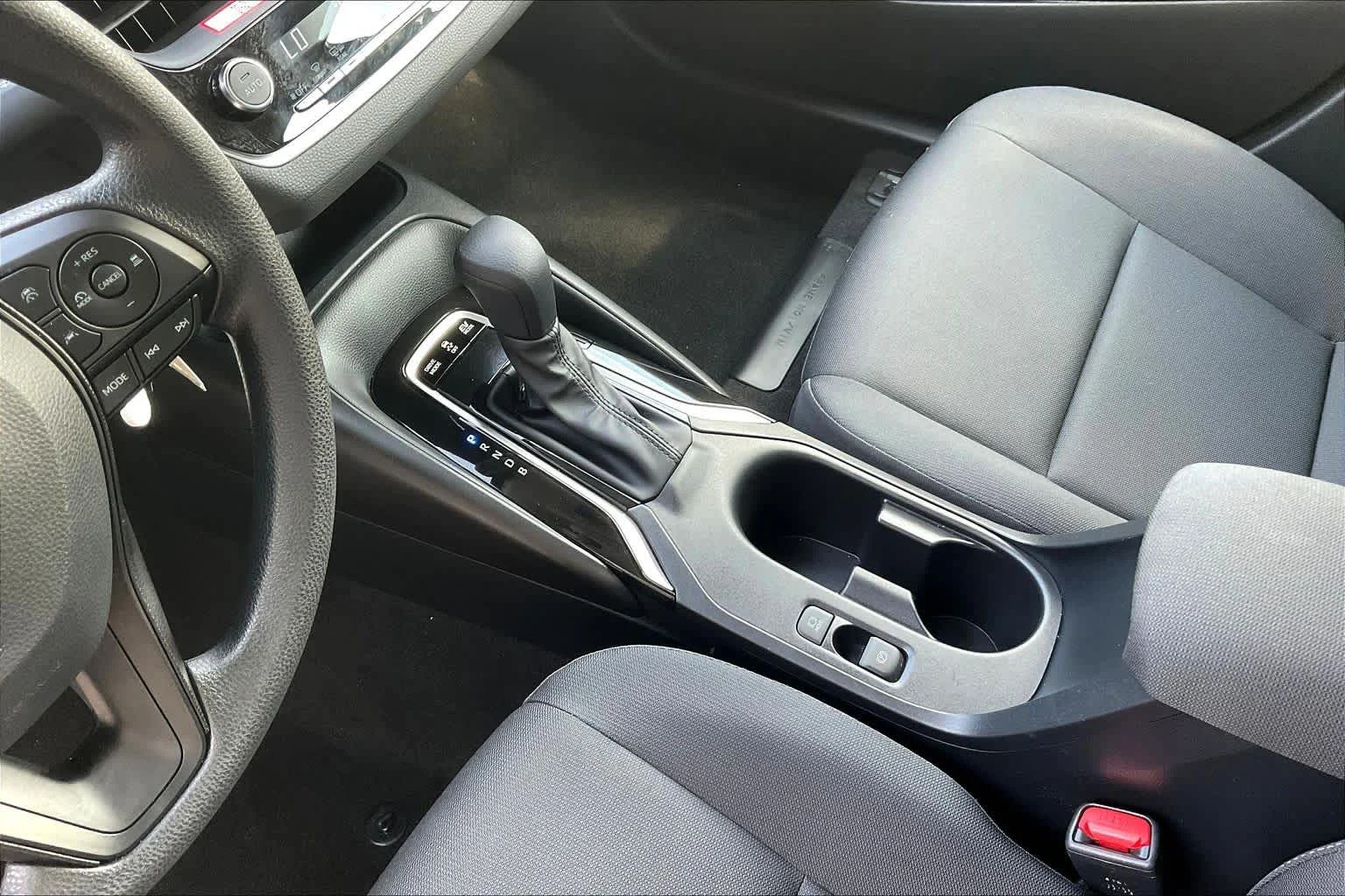Used 2026 Ice Cap Toyota Hybrid LE image 16