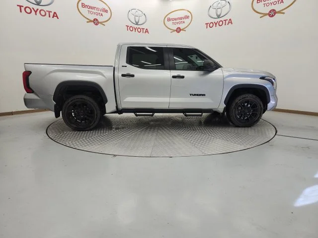 Used 2025 Silver Toyota SR5 image 3