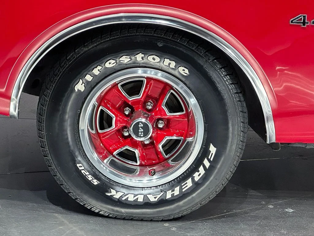 Used 1968 Red Oldsmobile  image 9