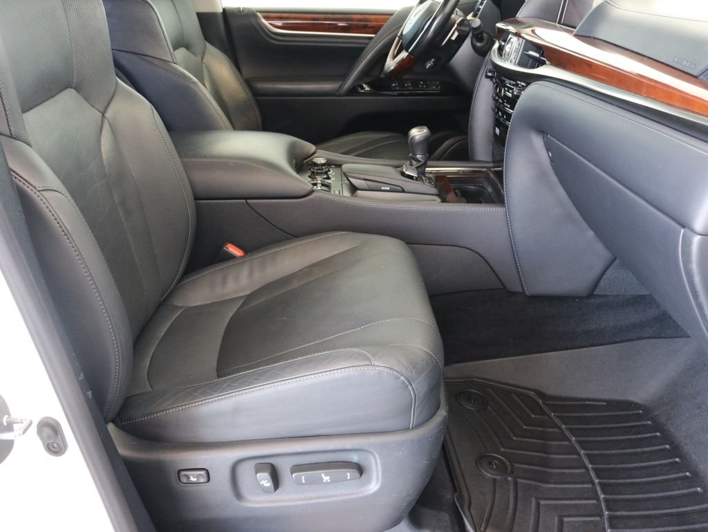 Used 2017 White Lexus 570 image 46