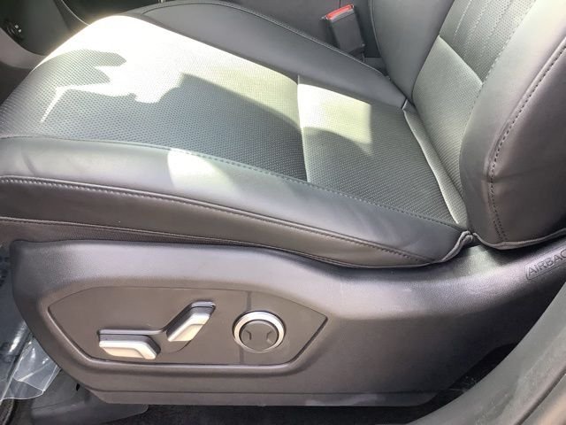 Certified Used 2024 Phantom Black Hyundai SEL image 17