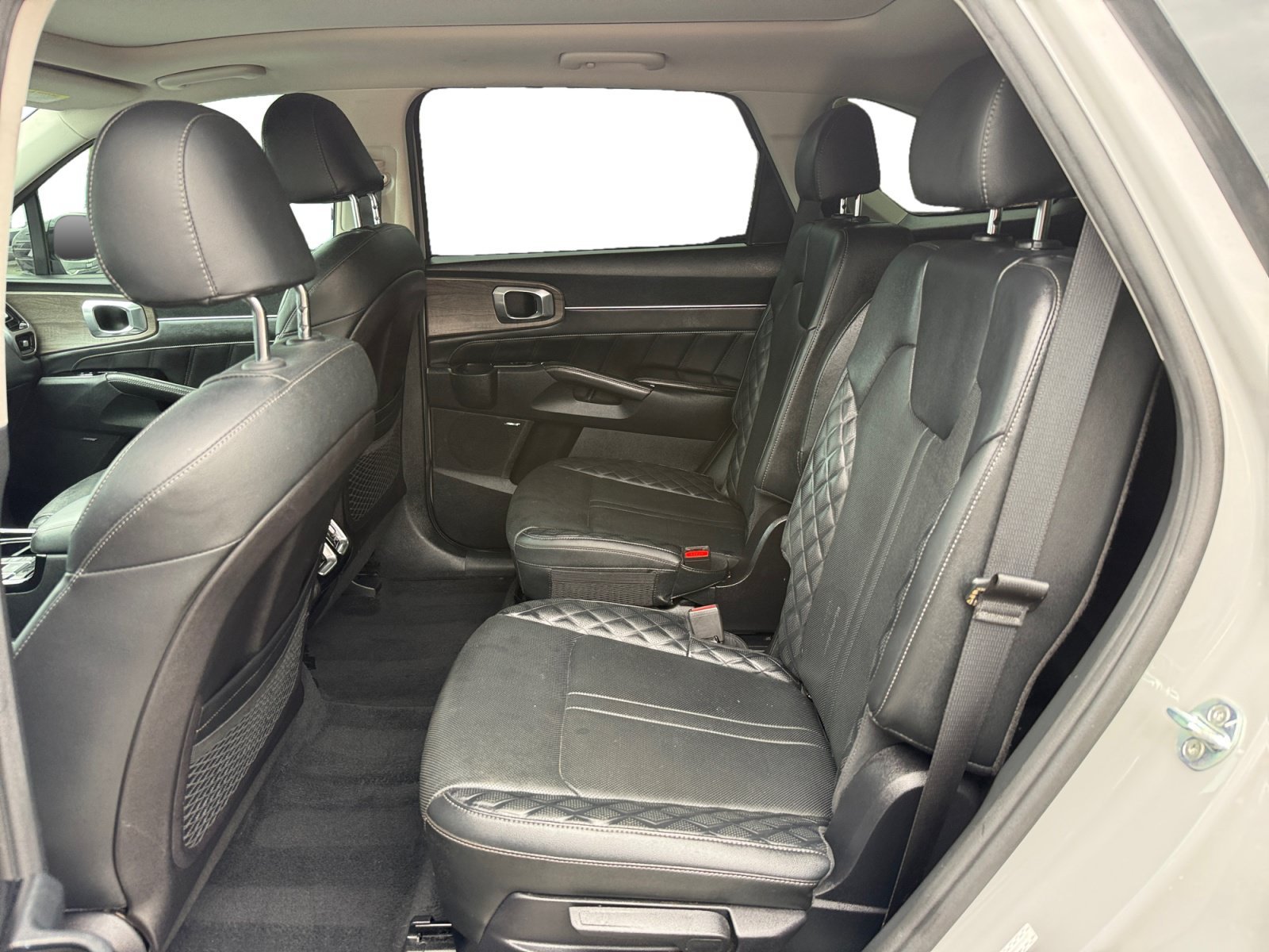 Used 2022 Silver Kia X-Line SX Prestige image 16
