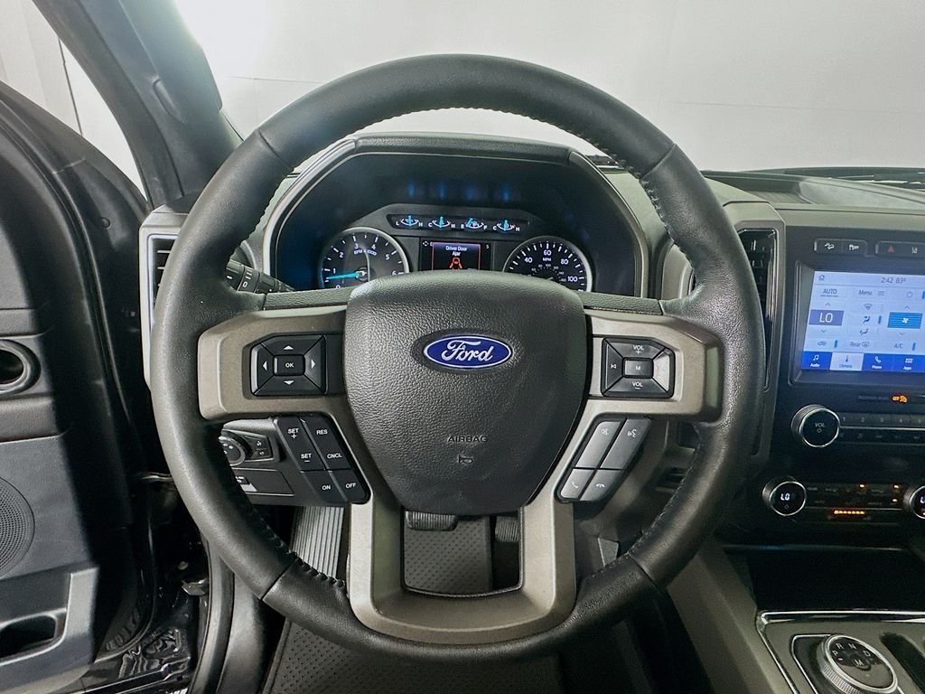 Used 2020 Black Ford XLT image 11
