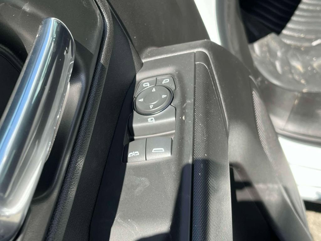 2025 GMC Sierra 3500HD Pro - Photo 18