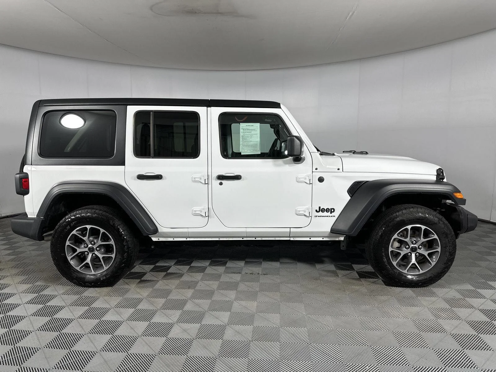 Used 2024 Bright White Clearcoat Jeep Sport S image 25