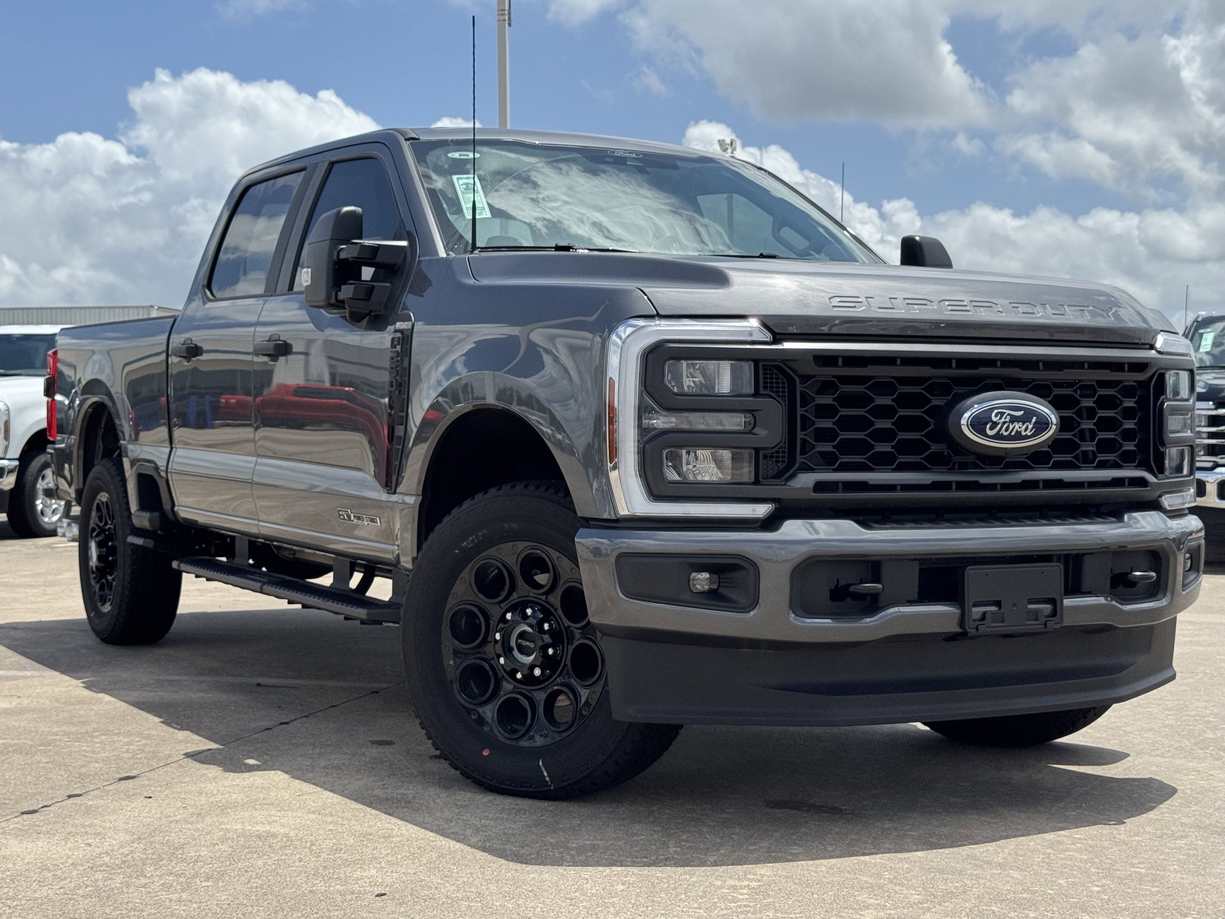 New 2026 Carbonized Gray Metallic Ford XL image 2