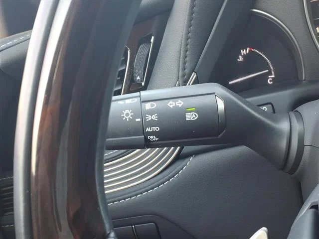 Used 2022 SILVER Lexus Base image 27