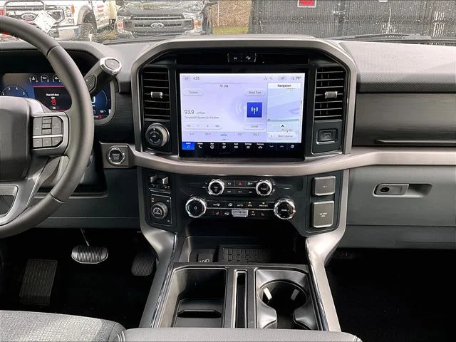 2025 Ford F-150 XLT - Photo 8