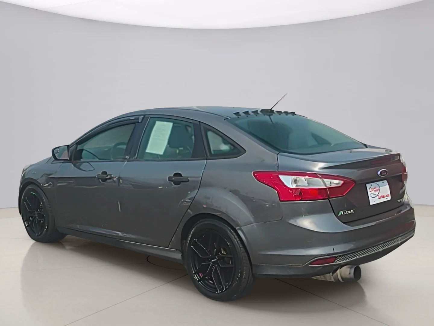 Used 2014 Gray Ford S SEDAN image 3