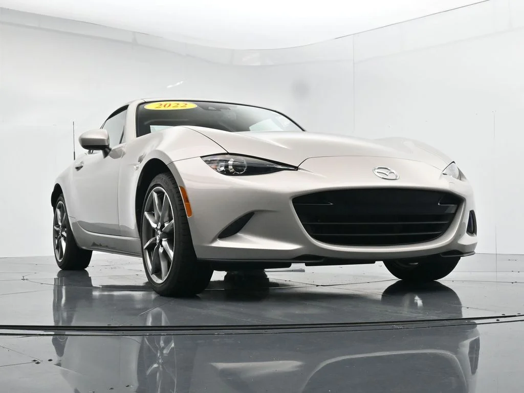 Used 2022 Silver Mazda Grand Touring image 27