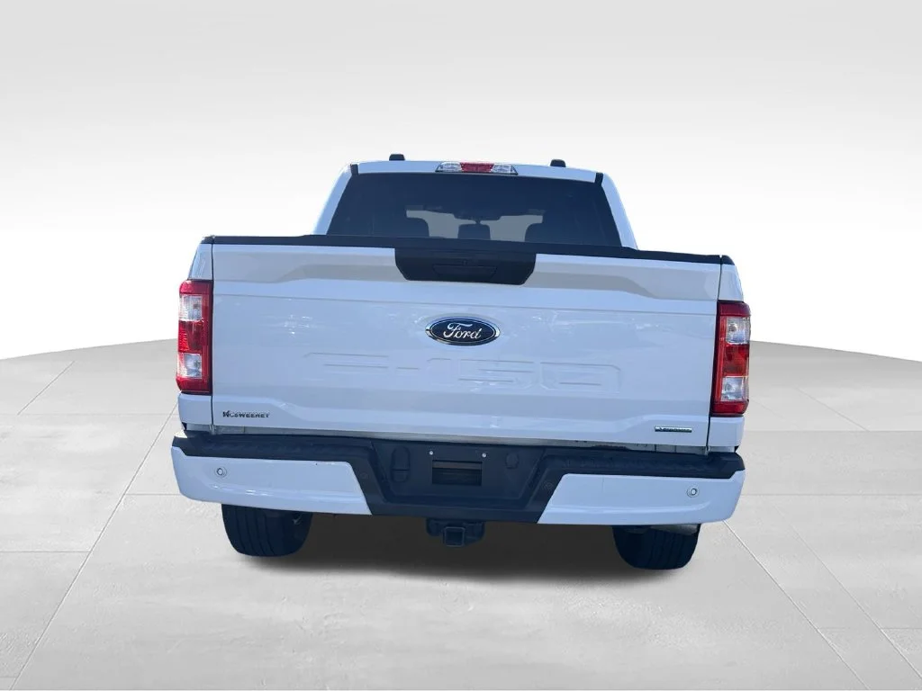 Used 2022 White Ford XL image 6