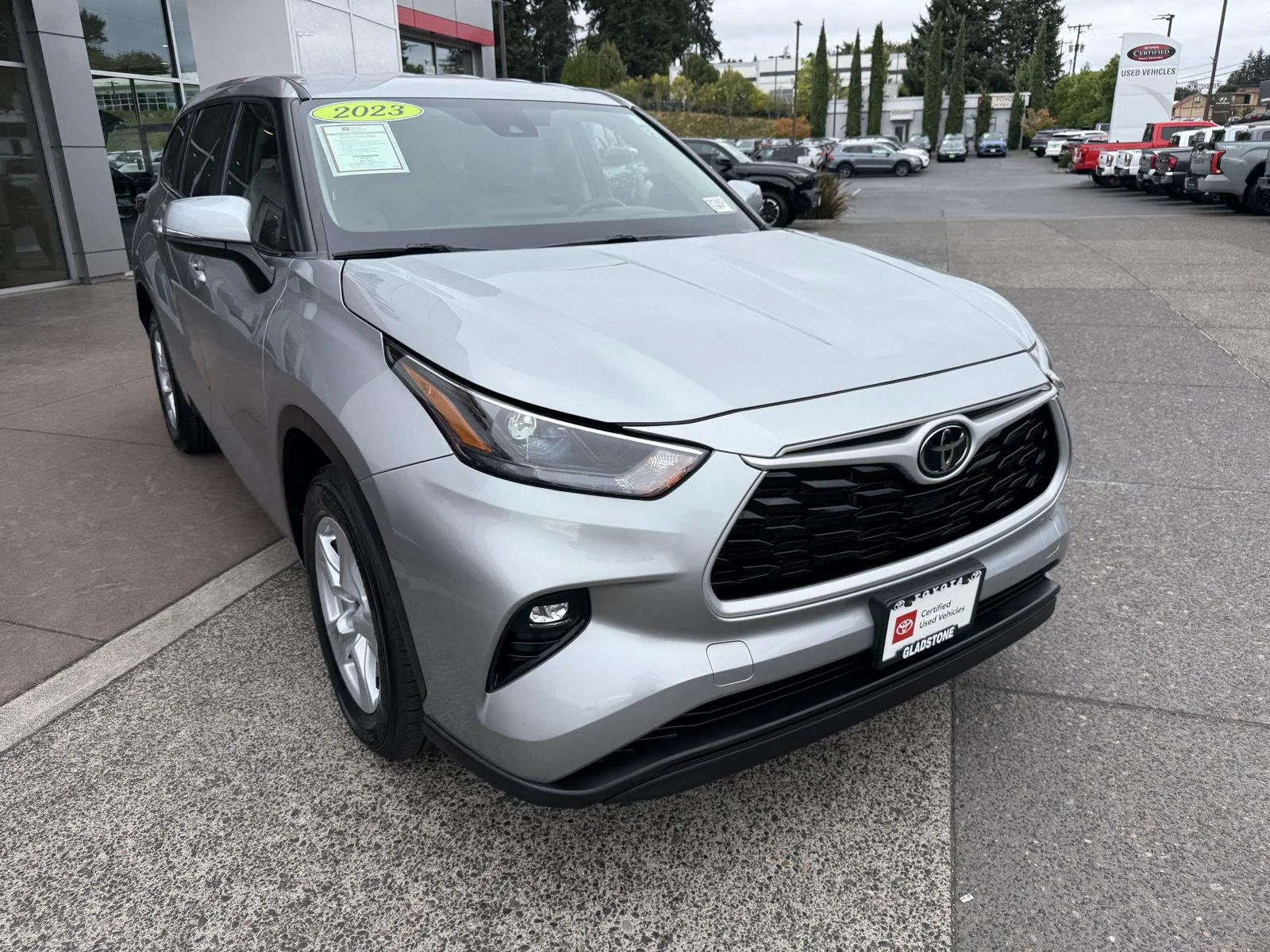 Used 2023 Celestial Silver Metallic Toyota LE image 8