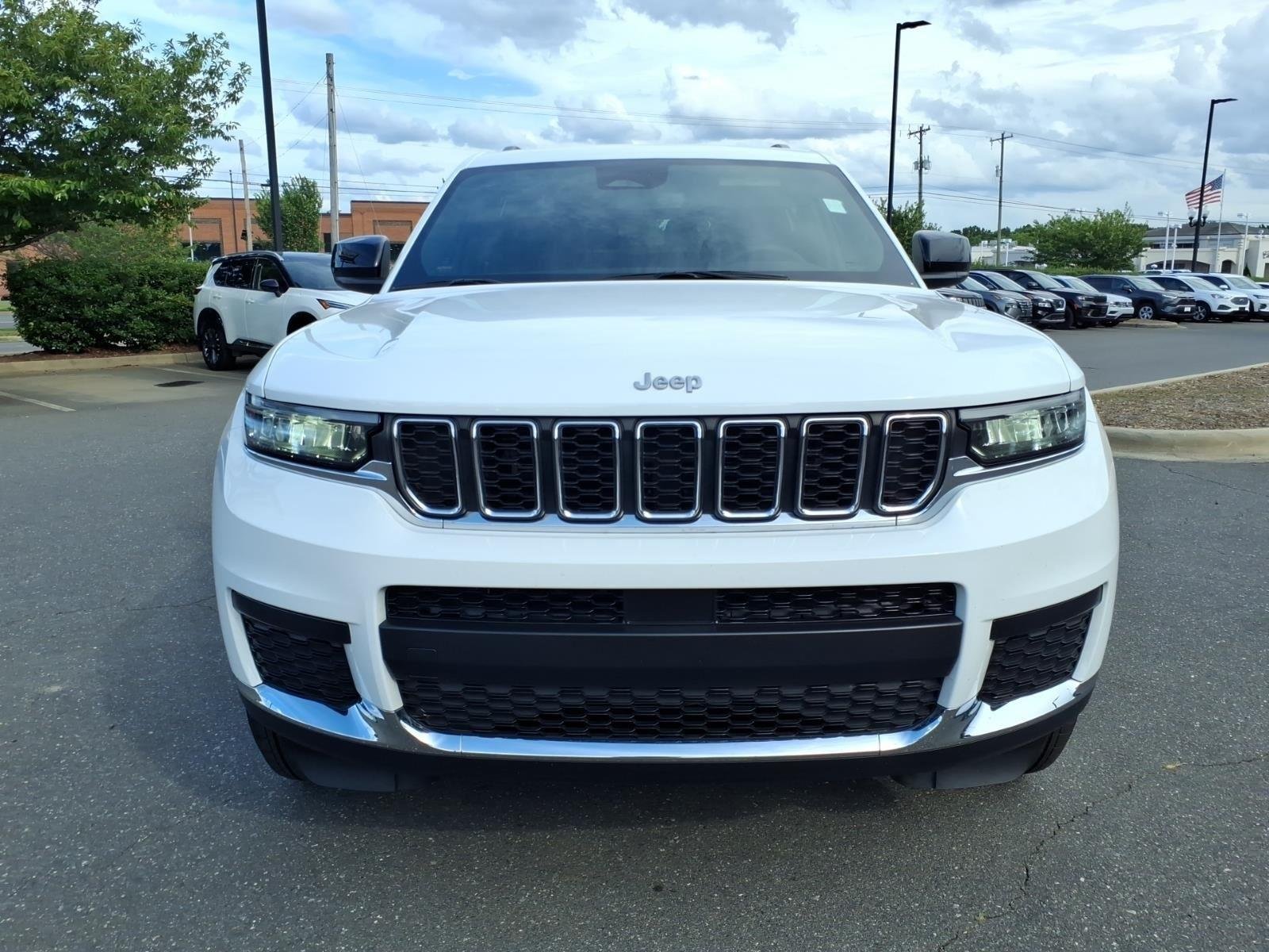 Used 2024 Bright White Clearcoat Jeep Laredo X image 12