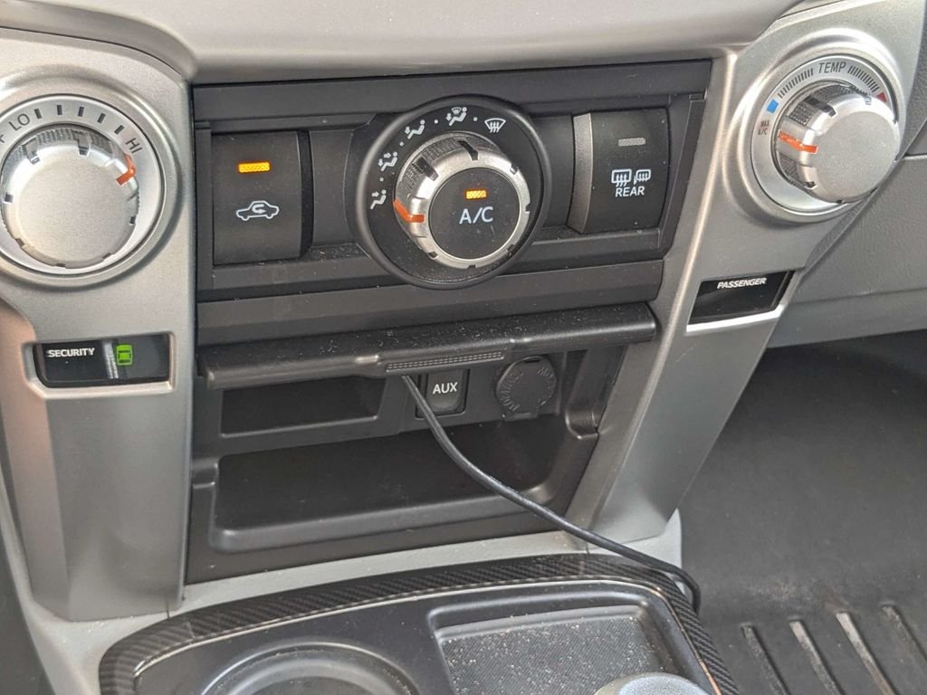 Used 2012 Gray Toyota SR5 image 22