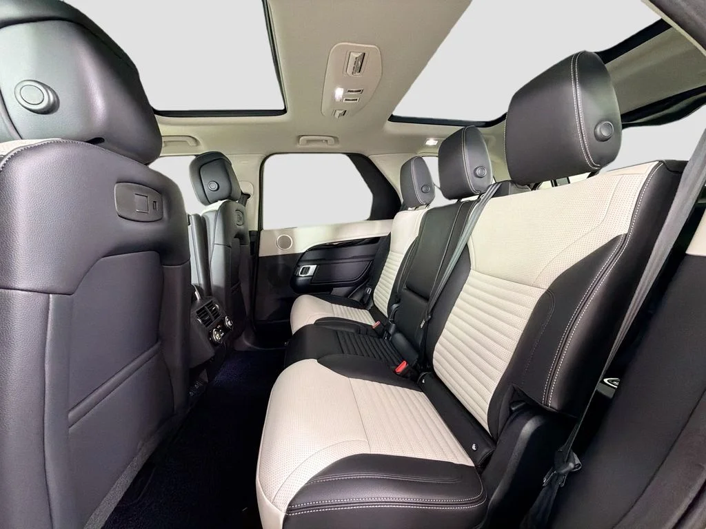 New 2026 Santorini Black Land Rover S image 26