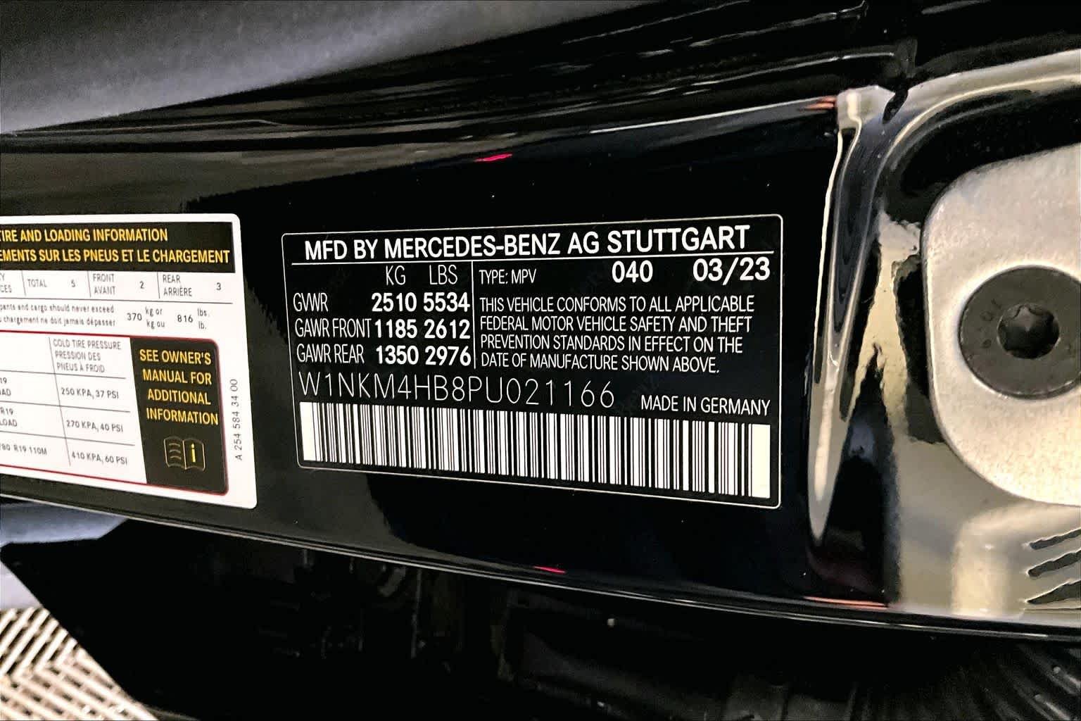 Used 2023 Black Mercedes-Benz GLC 300 image 34