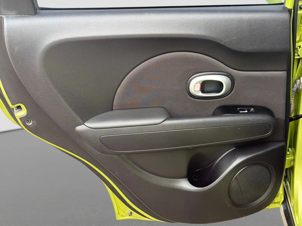 Used 2019 Alien II Kia Base image 13