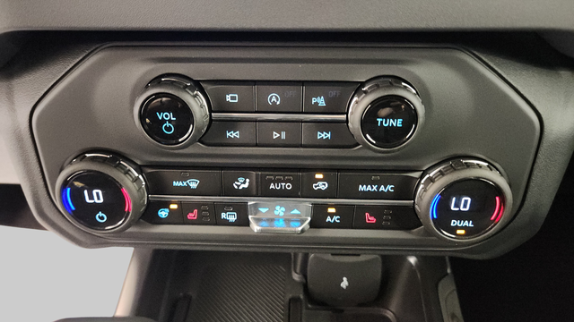 2025 Ford Bronco 4-Door Outer Banks - Photo 18