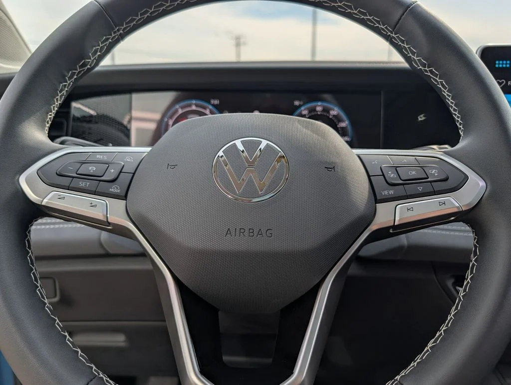 New 2026 Blue Volkswagen 2.0T SE image 18