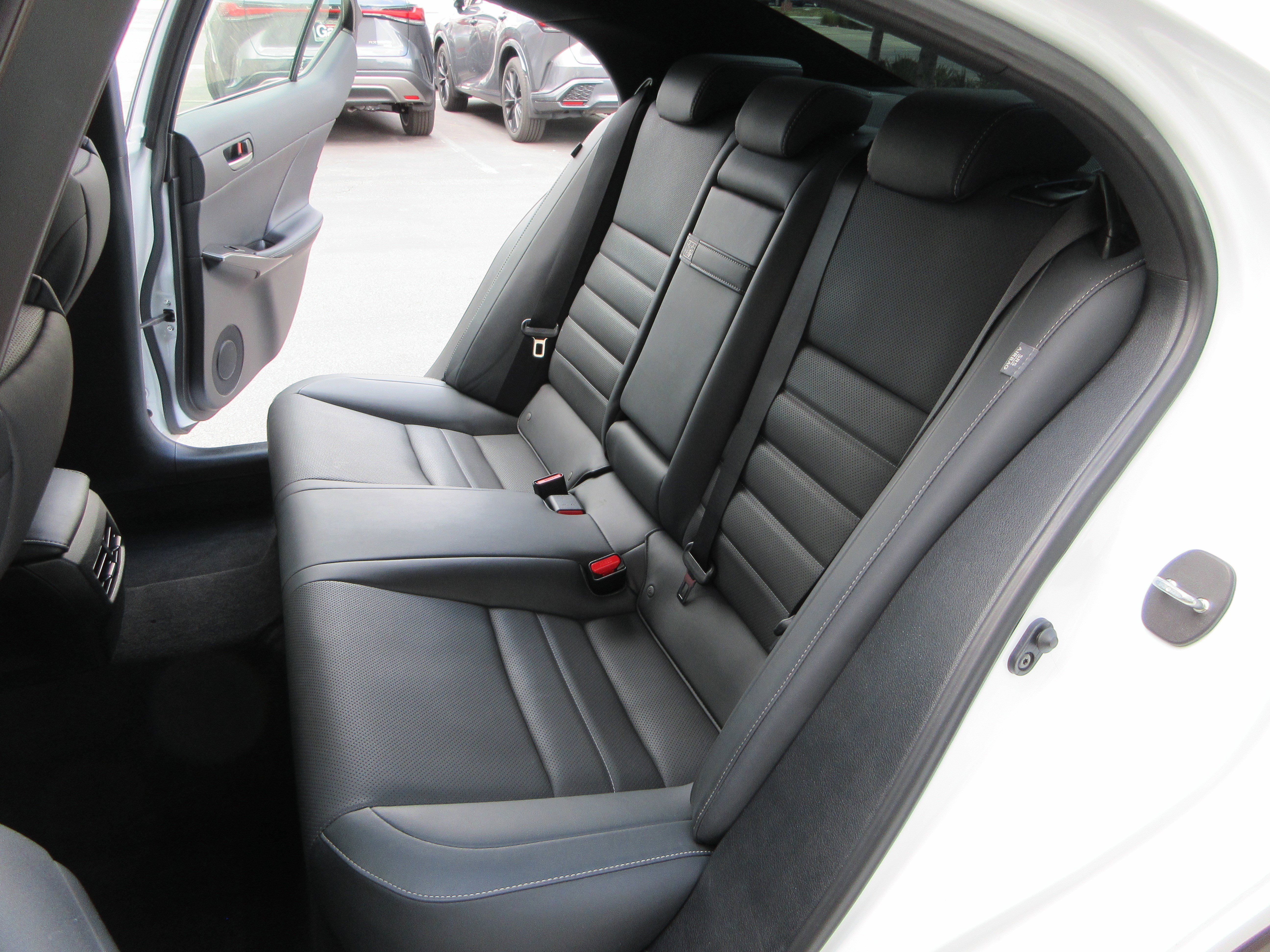 Used 2023 Ultra White Lexus 350 F SPORT image 23