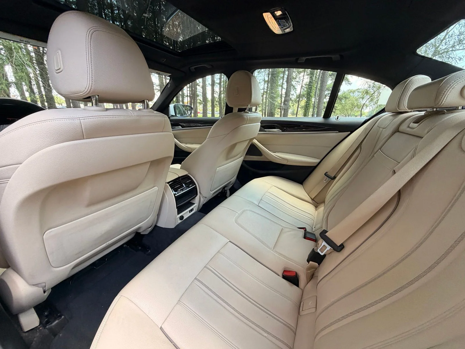 Used 2020 Mineral White Metallic BMW 540i image 15