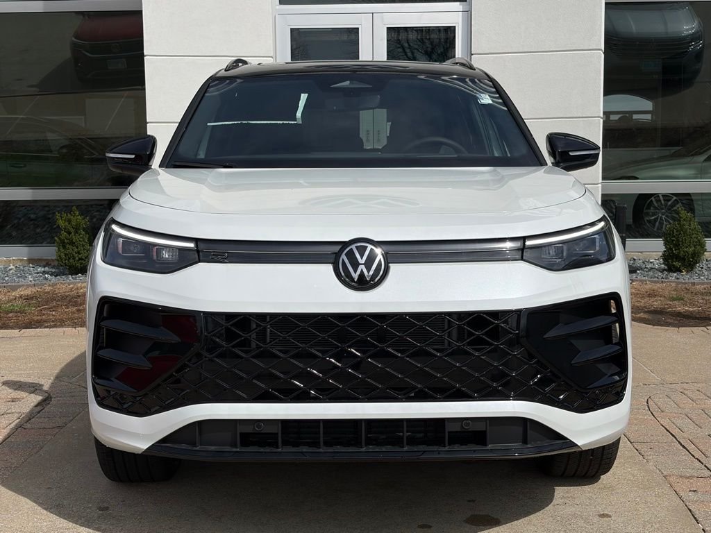 New 2026 Opal White W/Deep Black Roof Volkswagen 2.0T SE R-Line Black image 5