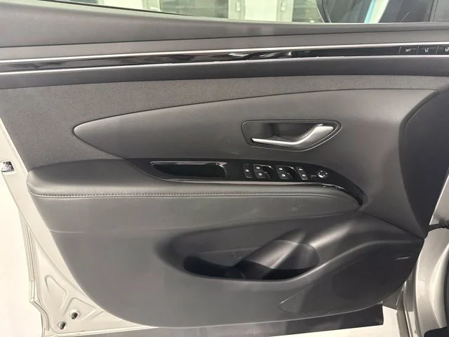Used 2022 Silver Hyundai Limited image 18