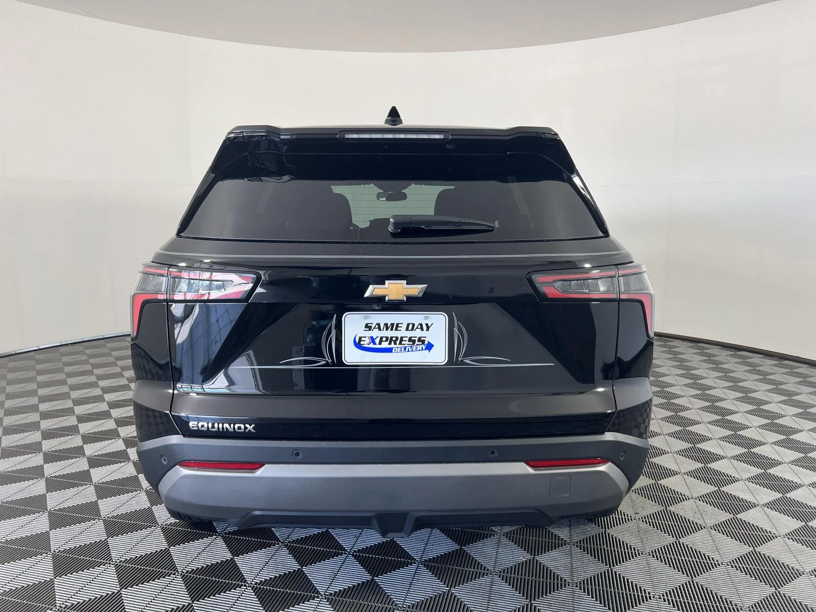 Used 2025 Mosaic Black Metallic Chevrolet LT image 25