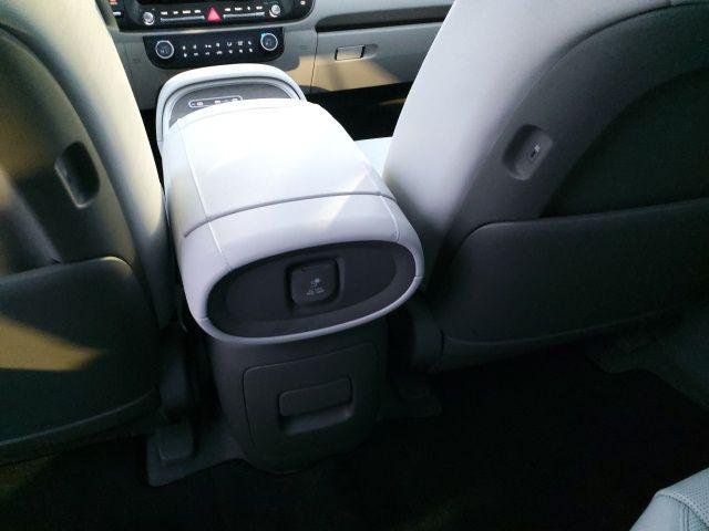 New 2026 Silver Metallic Hyundai Limited image 29