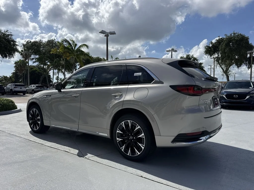 New 2026 Platinum Mazda 3.3 Turbo S Premium Plus AWD image 26