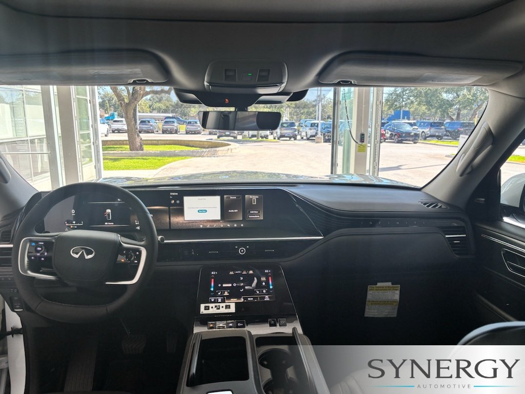 New 2027 Radiant White INFINITI LUXE image 29