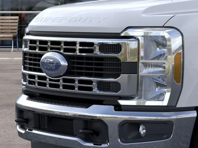 New 2026 Oxford White Ford XL image 17