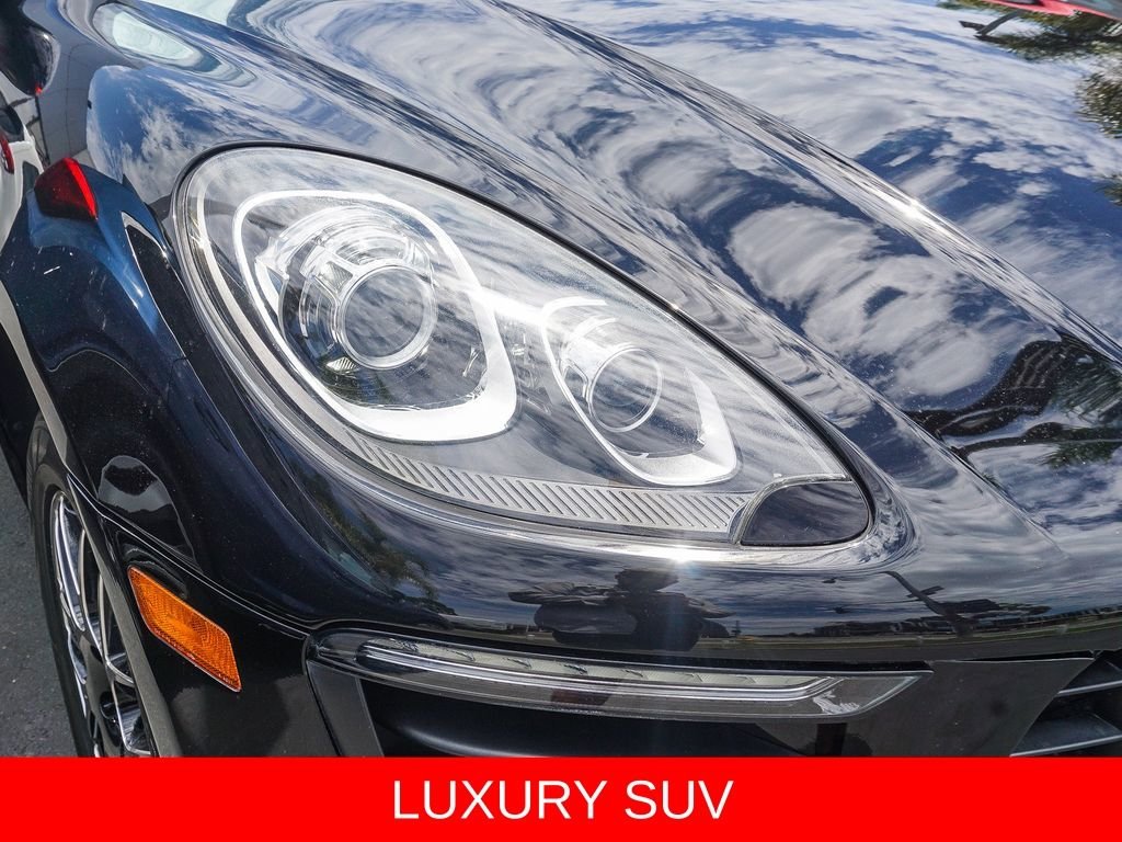 Used 2018 Black Porsche Base image 10