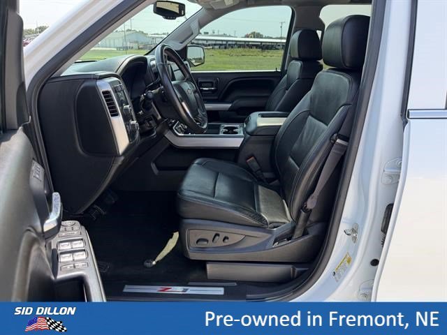 Used 2017 Iridescent Pearl Tricoat Chevrolet LTZ image 7
