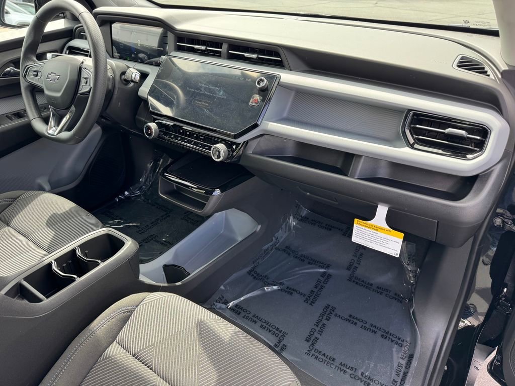 2027 Chevrolet Bolt LT - Photo 7