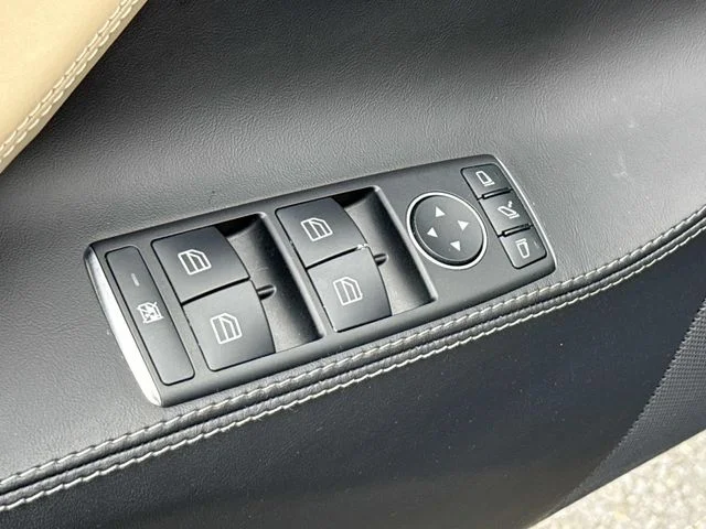 Used 2017 Blue Tesla 75D image 27