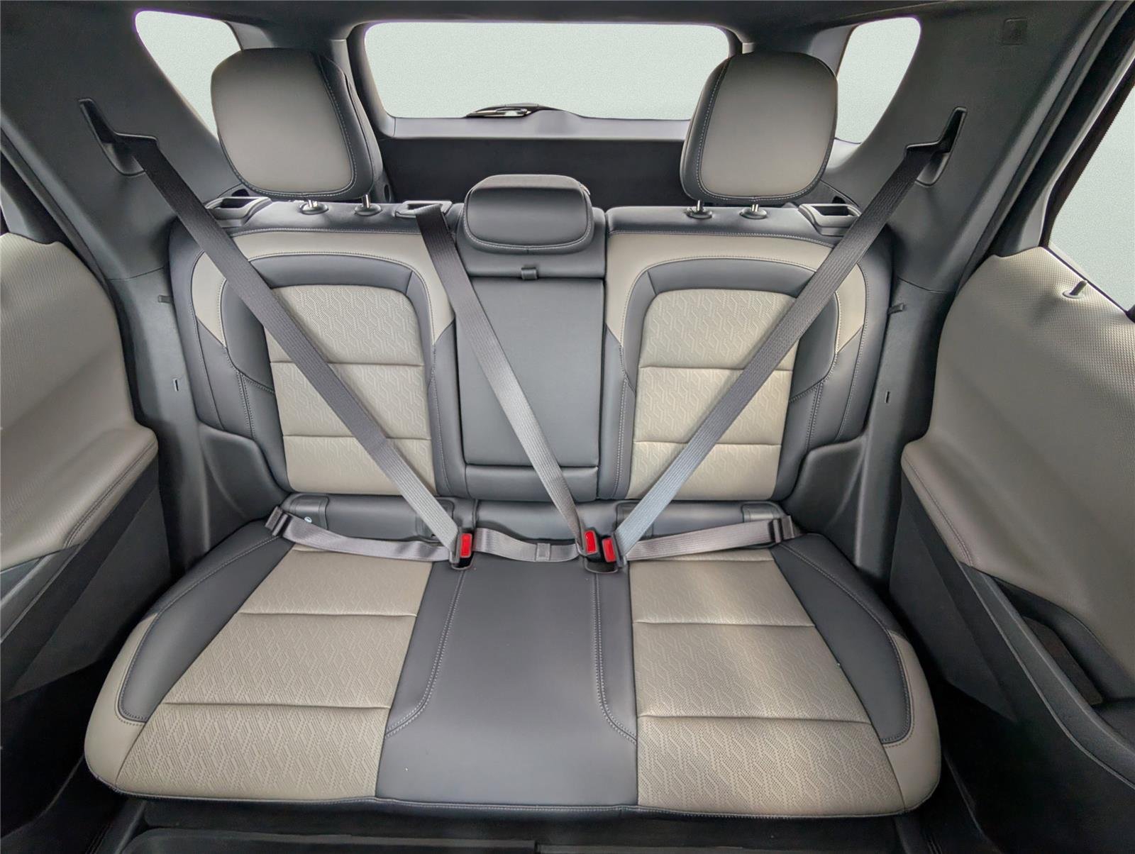 New 2026 Sterling Gray Metallic Chevrolet LT image 23